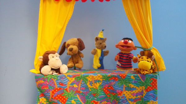 Garderie Coin DOiseaux, Theatre et  marionnettes